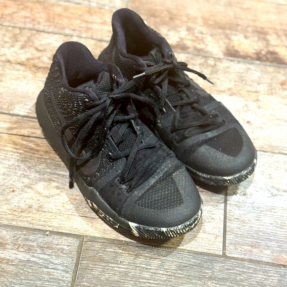Nike Kyrie 3. - Black Marble​ - Picture 6 of 15